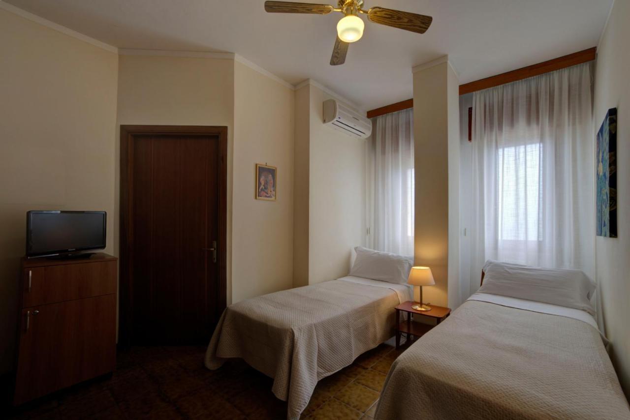 Hotel Sporting Vasto Exterior foto