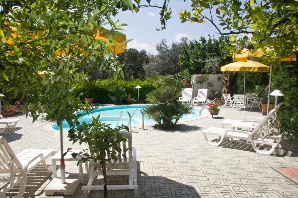 Hotel Sporting Vasto Exterior foto